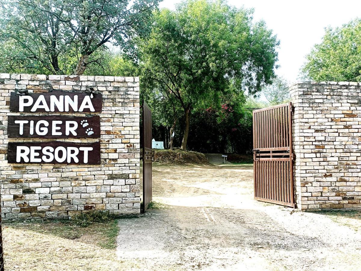Panna Tiger Resort- Riverside Property Rajgarh  ภายนอก รูปภาพ