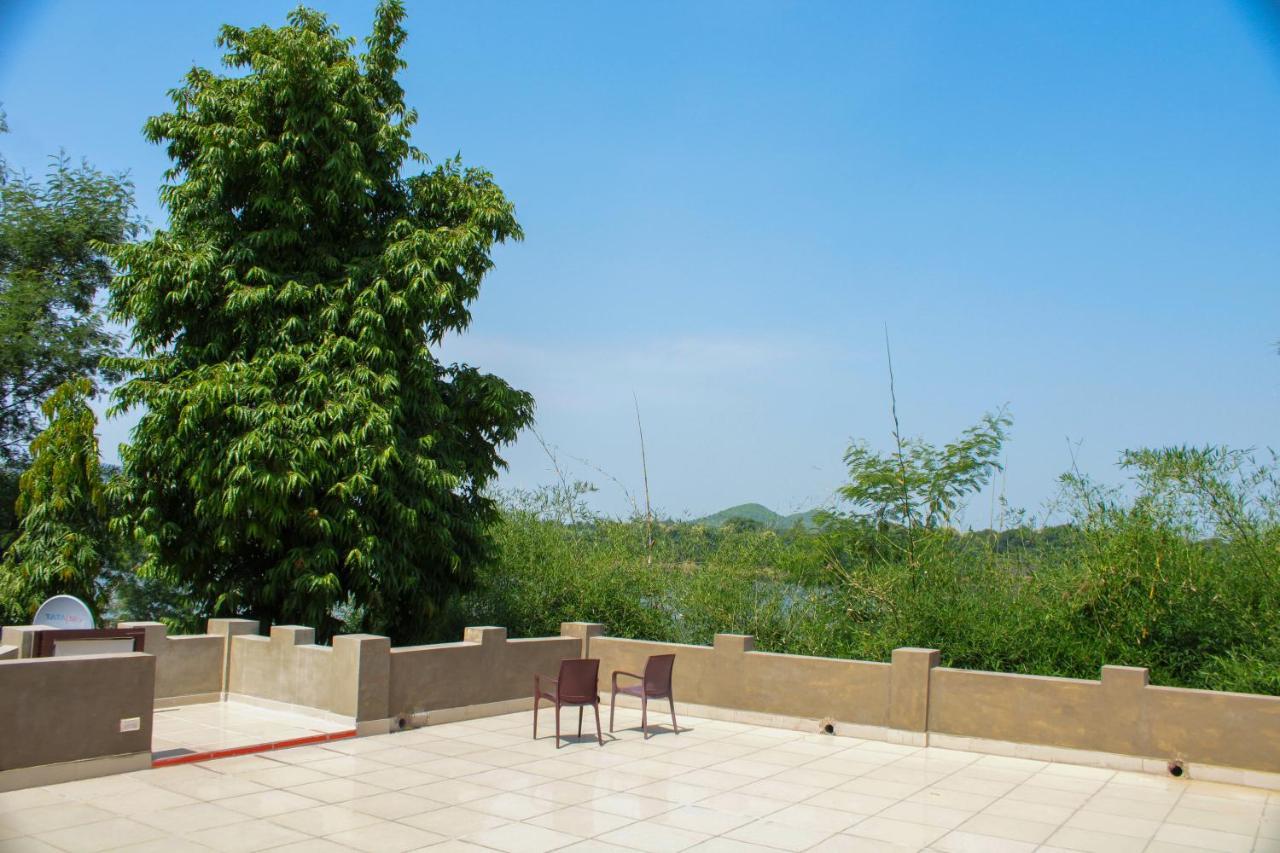 Panna Tiger Resort- Riverside Property Rajgarh  ภายนอก รูปภาพ