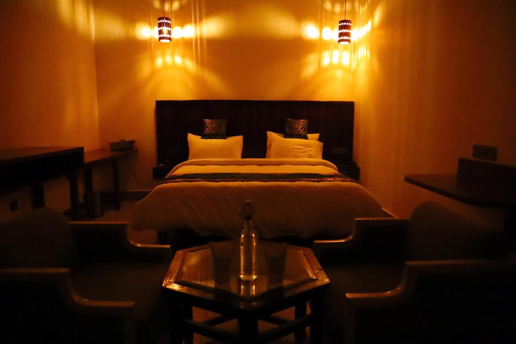 Panna Tiger Resort- Riverside Property Rajgarh  ภายนอก รูปภาพ