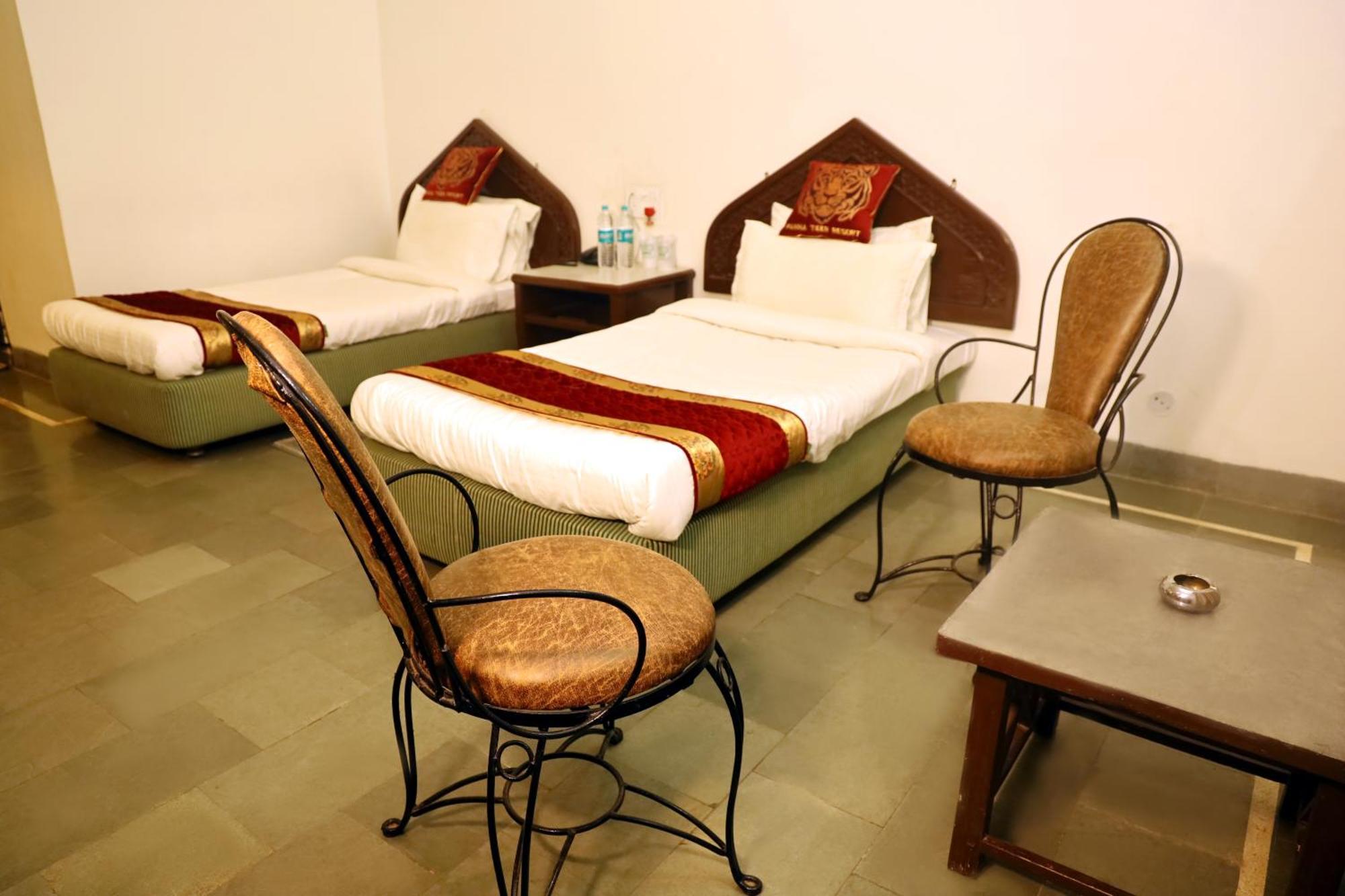 Panna Tiger Resort- Riverside Property Rajgarh  ภายนอก รูปภาพ